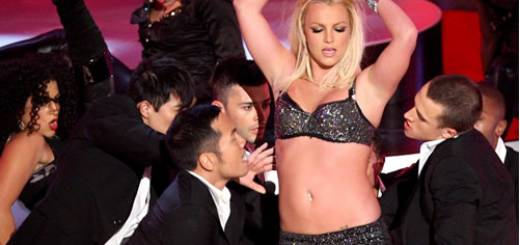 Gimme More Lyrics - Britney Spears